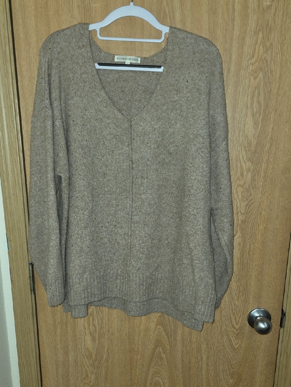 💫Neutral Taupe V‑Neck Sweater